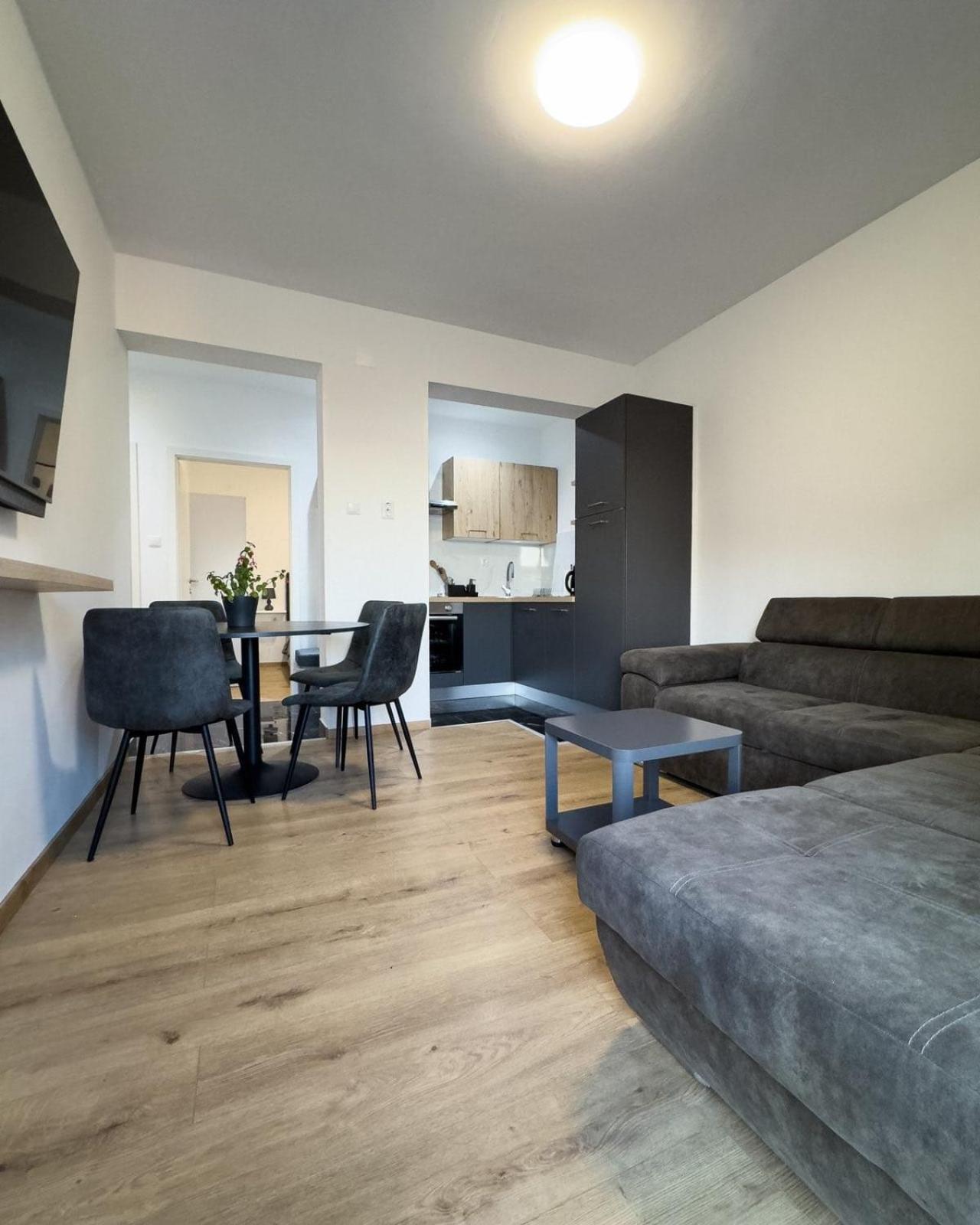 Apartman Adria Crikvenica Bagian luar foto