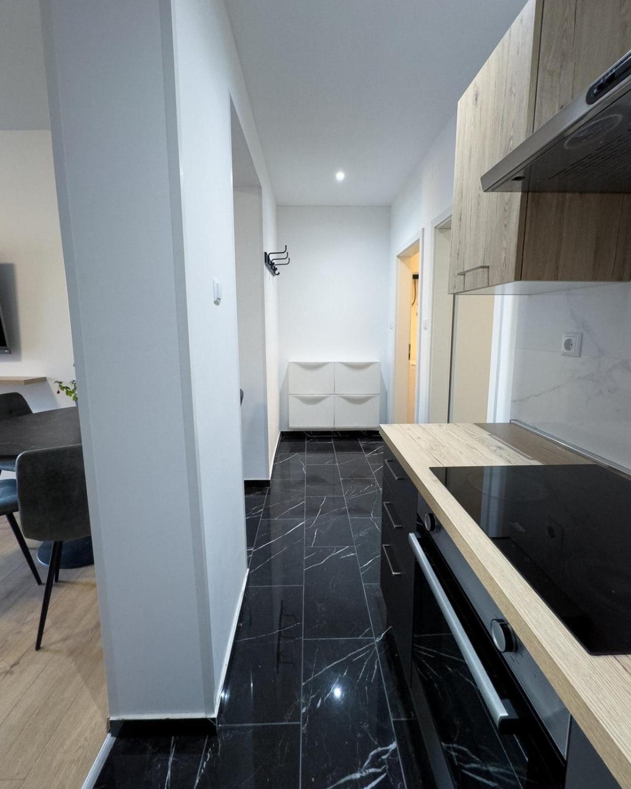 Apartman Adria Crikvenica Bagian luar foto